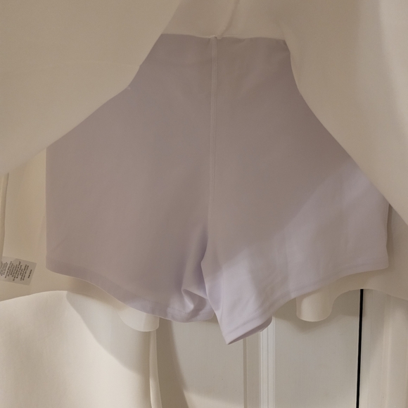 Emily McCarthy New Tennis Set Size Small - Picture 3 of 11